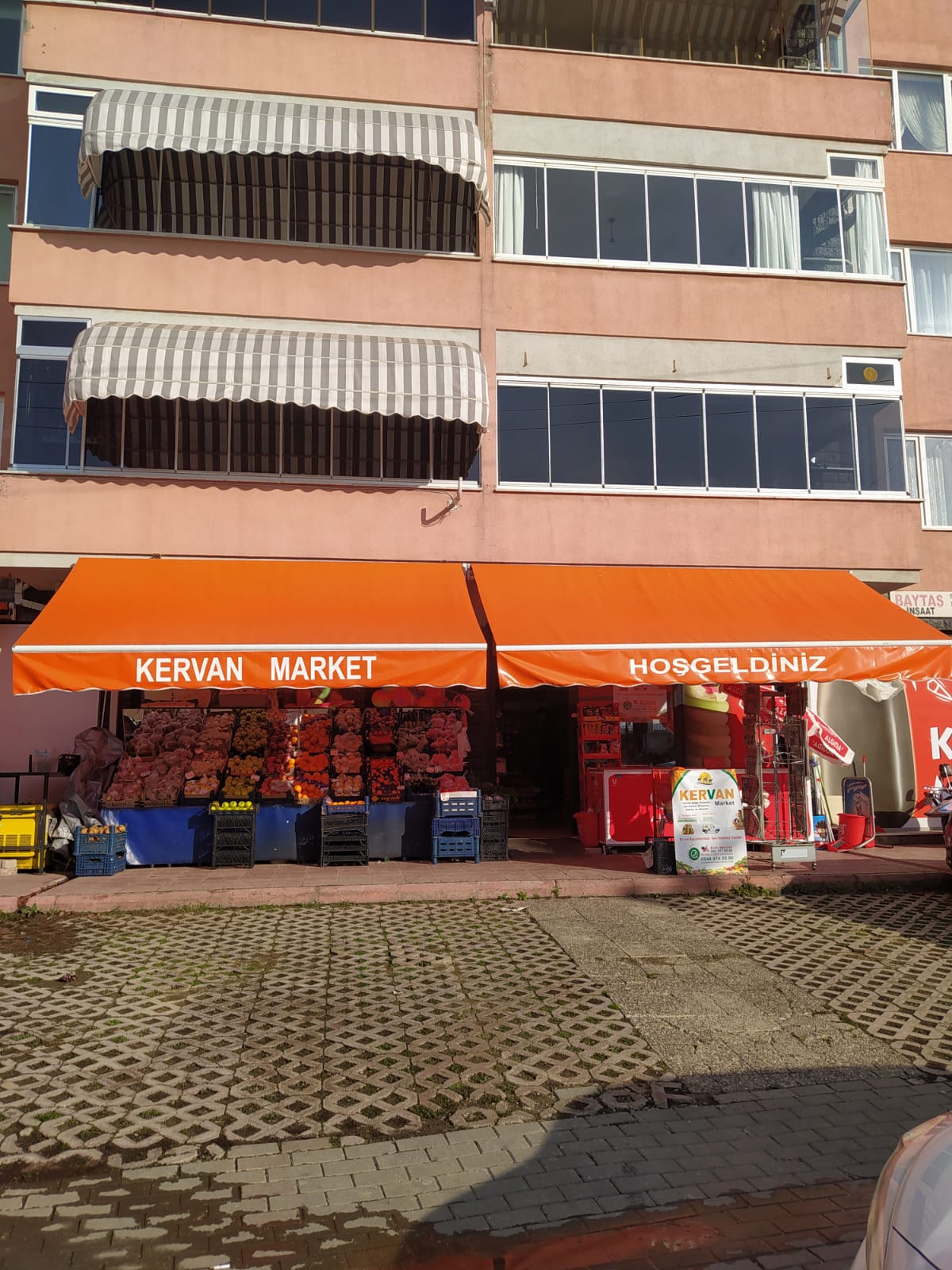 Kervan Market