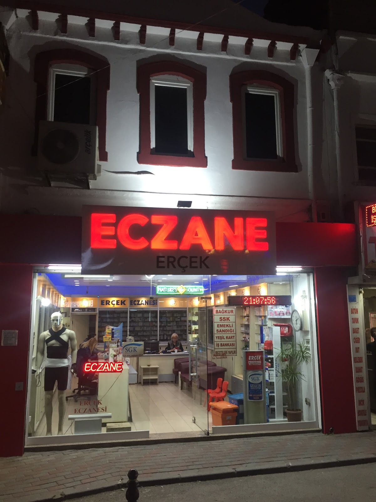 Erçek Eczanesi