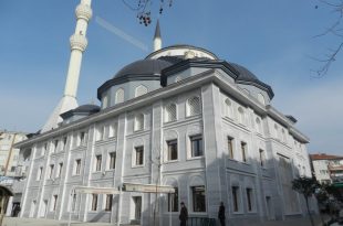Çarşı Cami