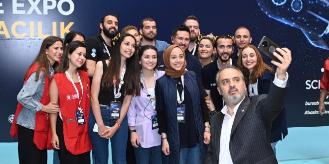 Bilim meraklıları ödüllerine kavuştu
Bursa Büyükşehir Belediyesi tarafından BEBK...