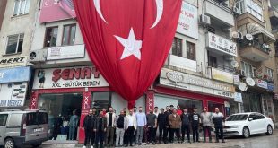 ÖZCANBAZ; BÖYLE BİR GÜNDE, GEMLİK NEDEN BAYRAKLARLA DONATILMADI? 
PKK Terör Örgü...
