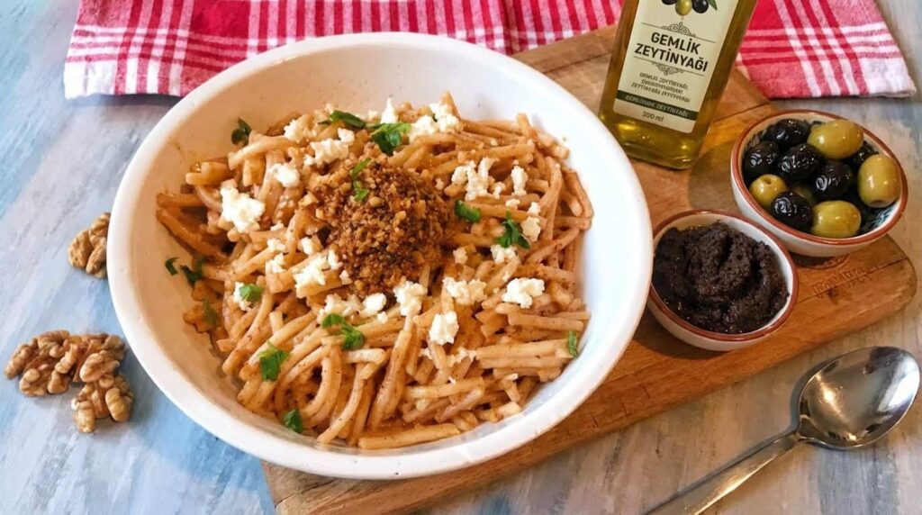 Düdük Hamuru (Cevizli ve Peynirli Hamur)