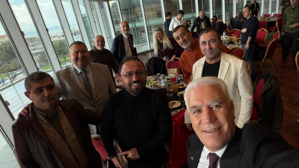 Başkan Bozbey, Çalışan Gazeteciler Günü’nde basın mensuplarıyla buluştu – Yeni Gemlik Gazetesi