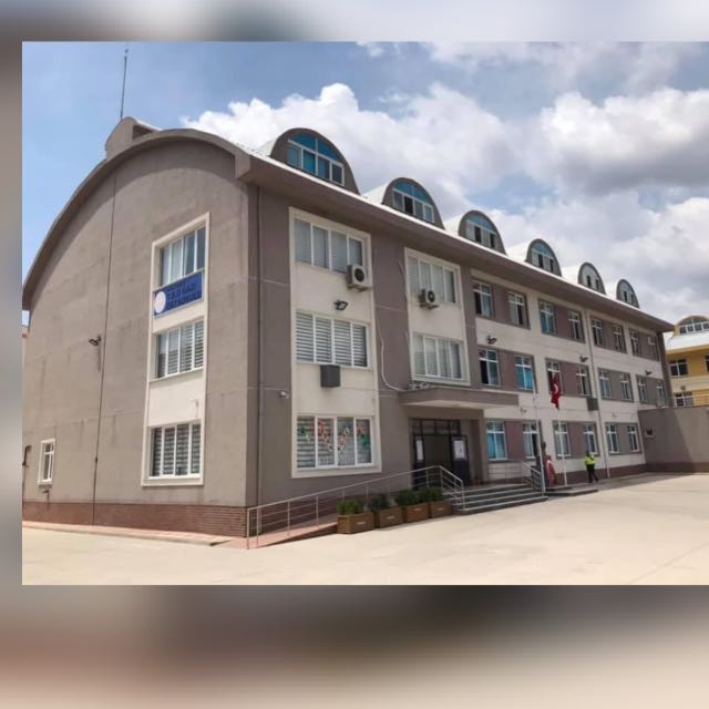 Gemlik Şehit Mehmet Koray Pınar Ortaokulu – Gemlik