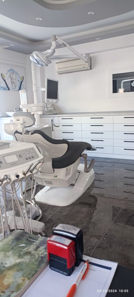 Diş Hekimi Ferit Naci İnce – Gemlik