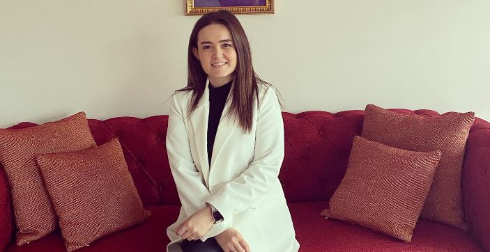 Uzm. Klinik Psikolog Sena Girgin Bulut – Gemlik